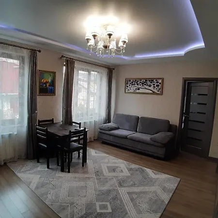 Viktor Apartment